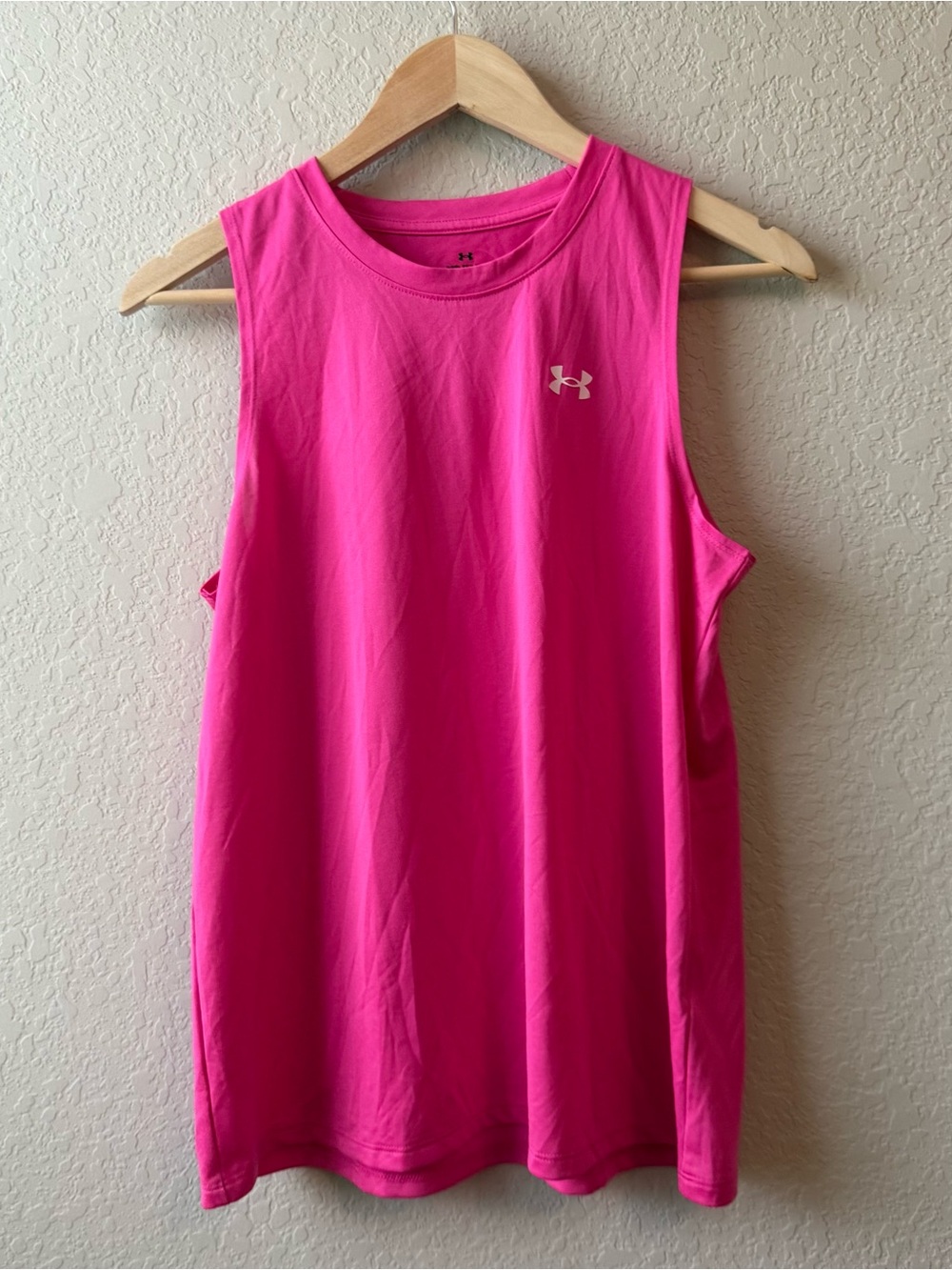 Under Armour Bright Pink Women's Performance Loose Fit Muscle Tank